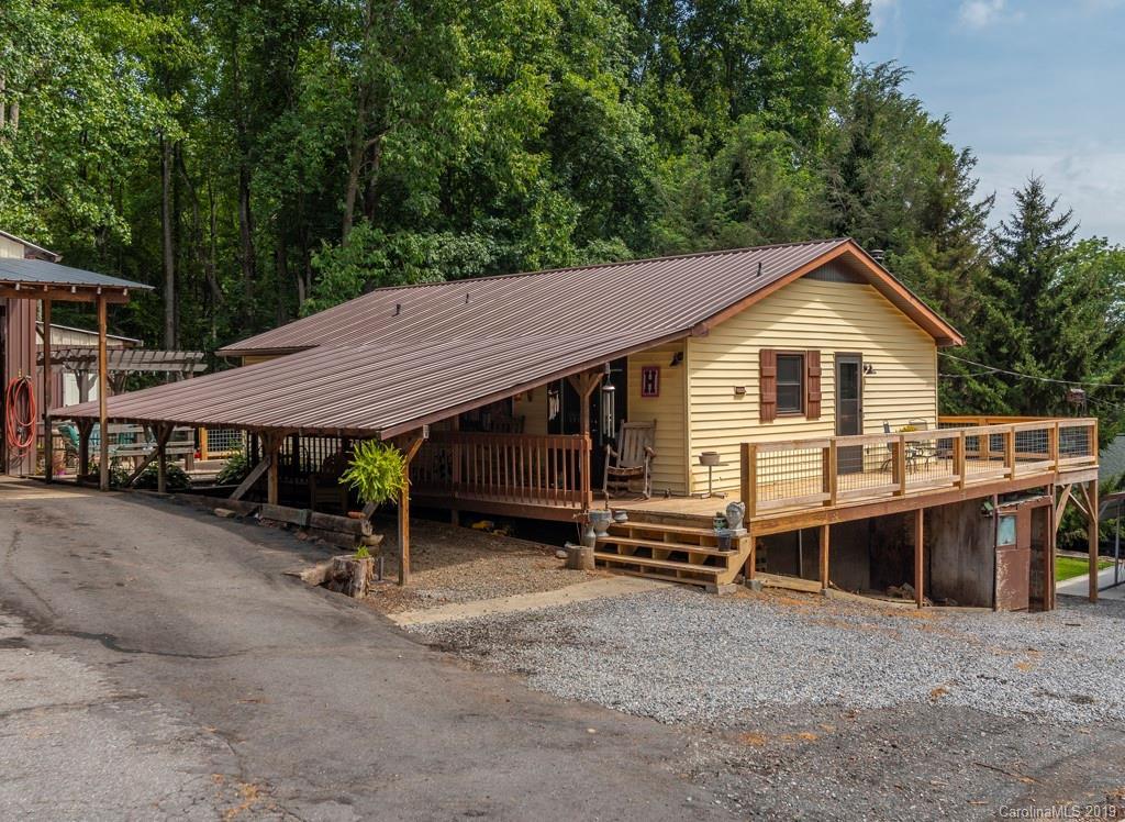 34 Bragg Ln., Waynesville, NC 28786