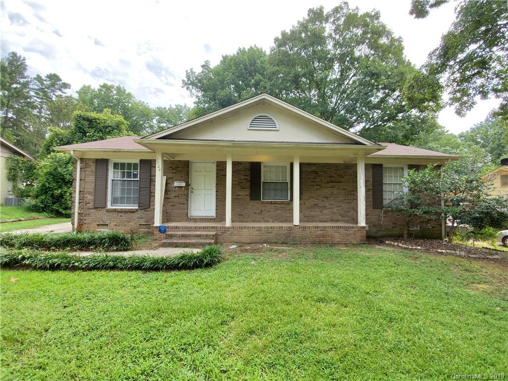 5924 Eastbrook Rd., Charlotte, NC 28215