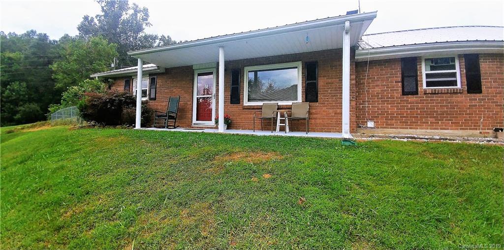 49 Allen Dr., Waynesville, NC 28786