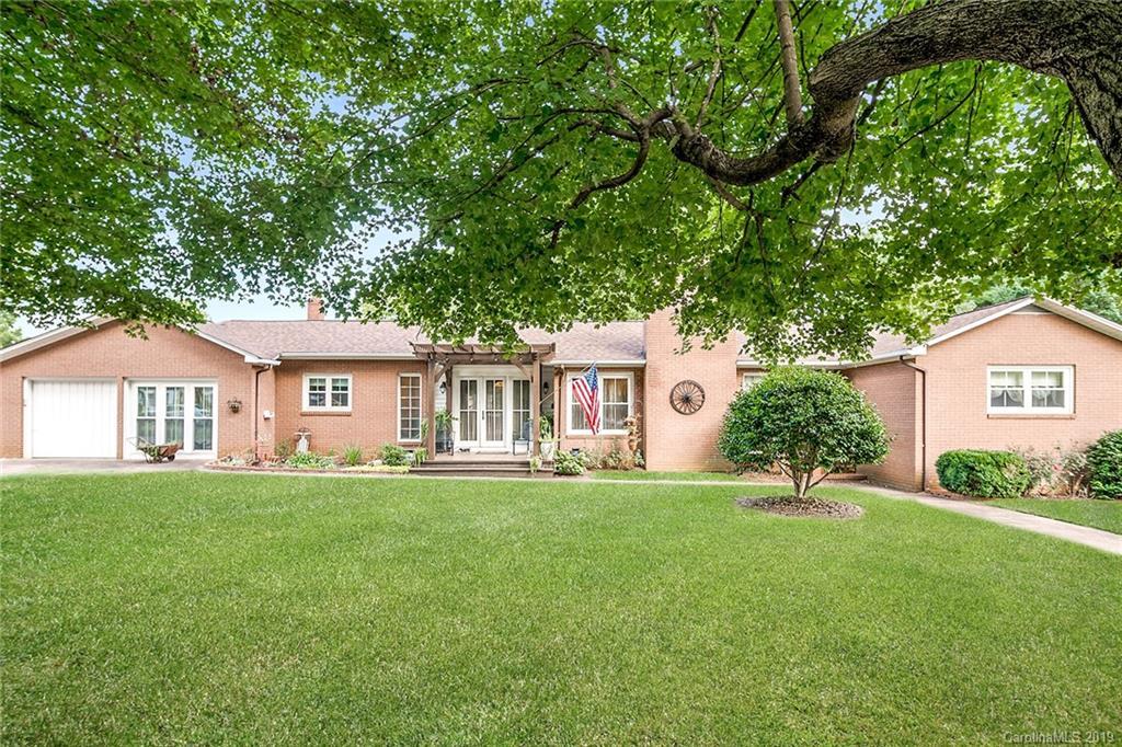 1009 S Franklin St., China Grove, NC 28023