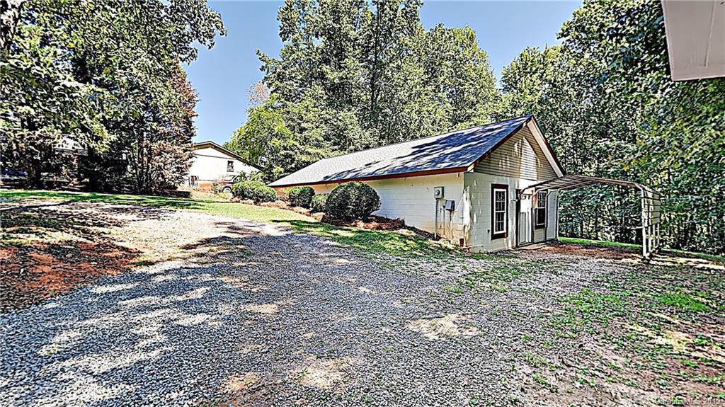 112 Suzuki Dr., Troutman, NC 28166