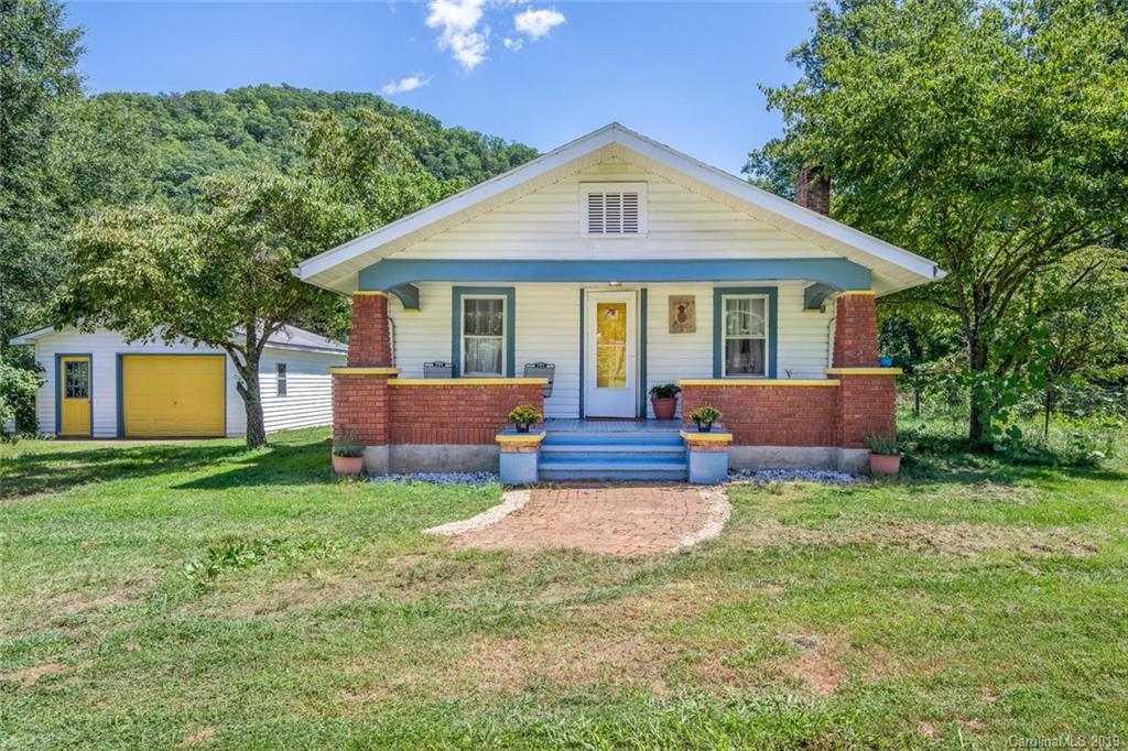 30 Gwendolyn Dr., Candler, NC 28715