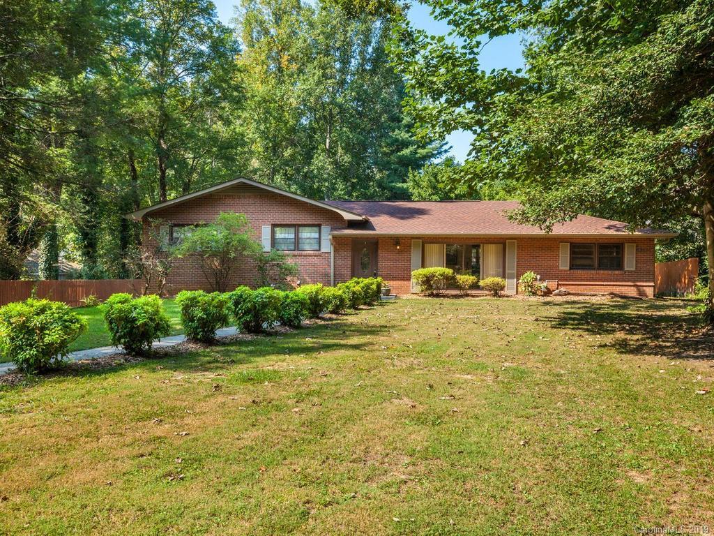 1709 Greenville Hwy., Hendersonville, NC 28792