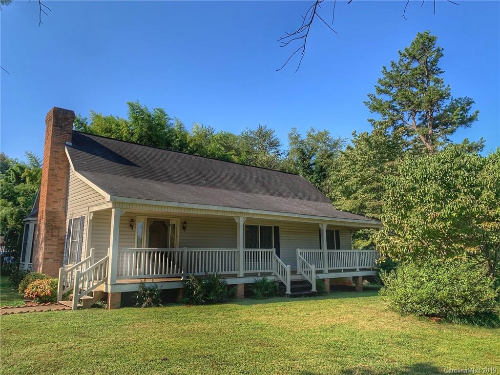 111 Goldenrod Ln., Statesville, NC 28677
