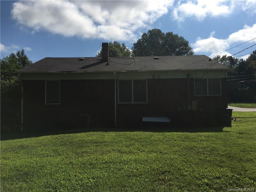 810 Eastside Dr., Statesville, NC 28636