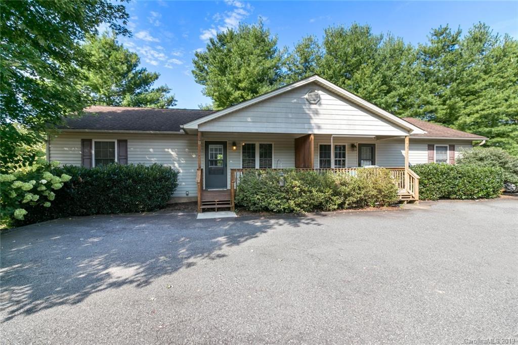 11 Buckshot Ridge Dr., Asheville, NC 28804