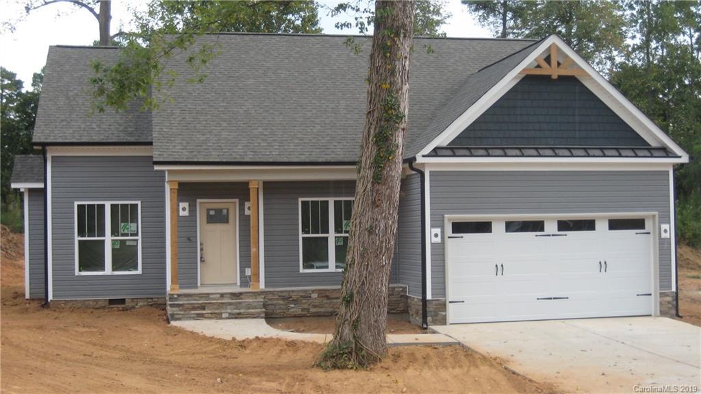 719 Riddle St., Mount Holly, NC 28120