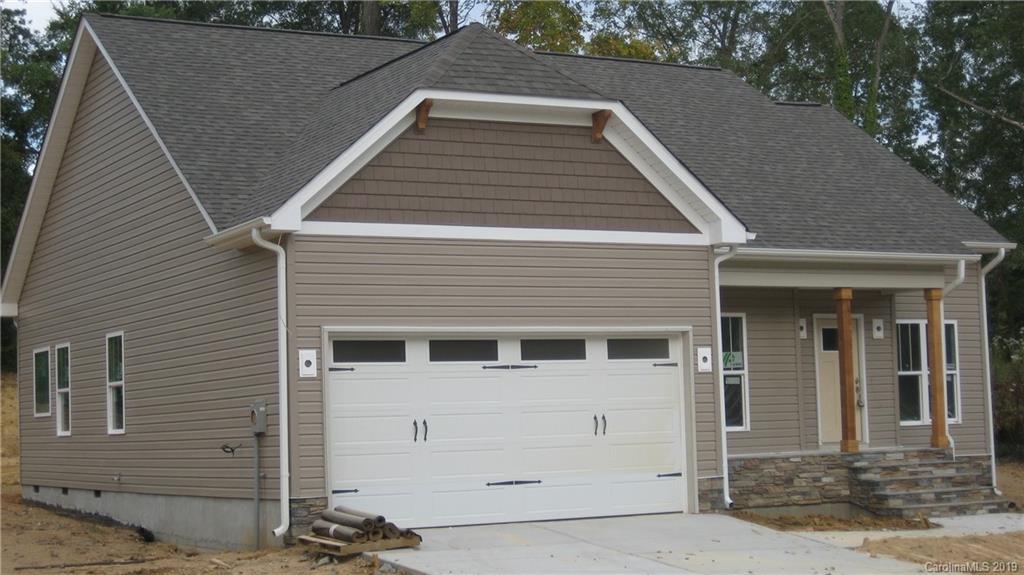 721 Riddle St., Mount Holly, NC 28120