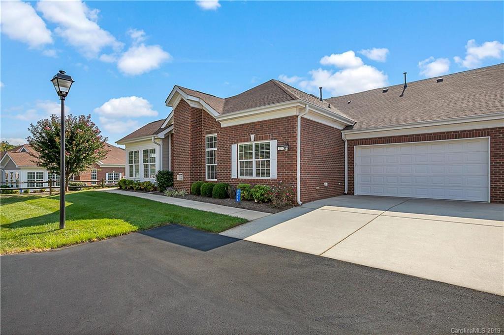 2212 N Castle Ct., Matthews, NC 28105