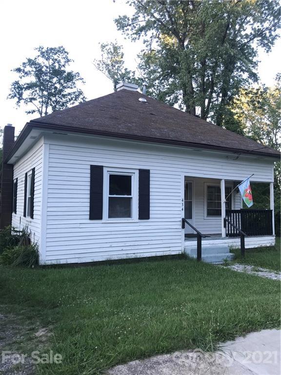 434 Whitmire St., Brevard, NC 28712