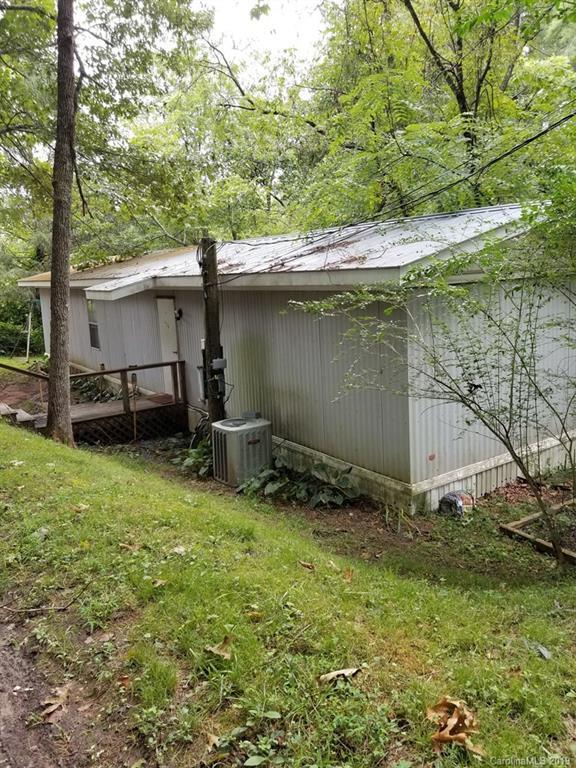 450 Grove Rd., Webster, NC 28788