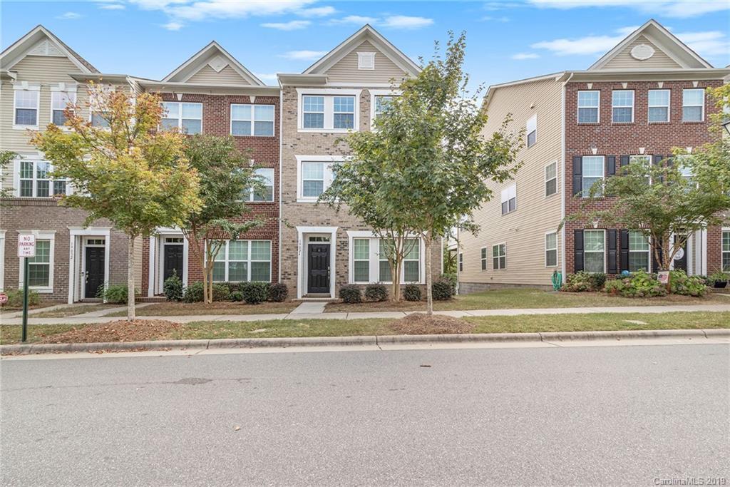 19024 Lake Breeze Dr., Cornelius, NC 28031