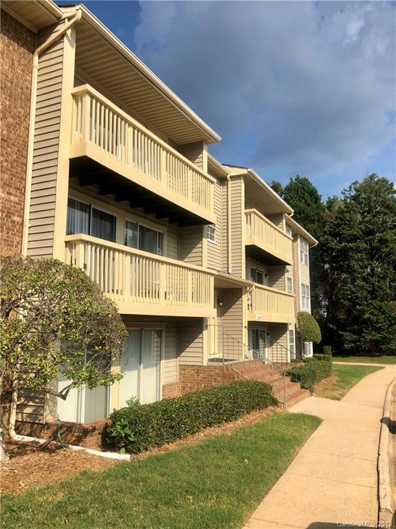 1624 Arlyn Cir. #G, Charlotte, NC 28213