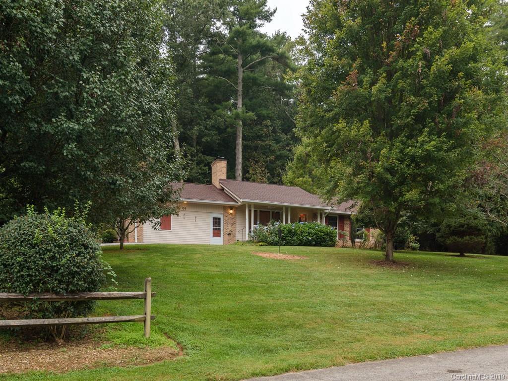 106 Old Kanuga Pl., Hendersonville, NC 28739