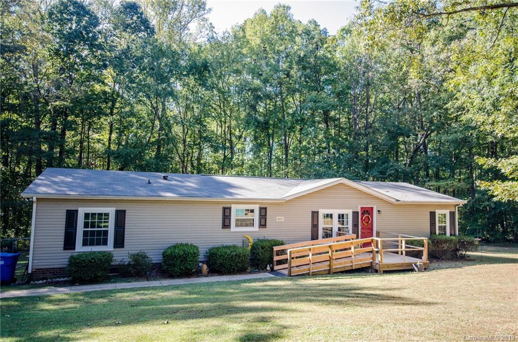 139 Woodtree Ln., Troutman, NC 28166
