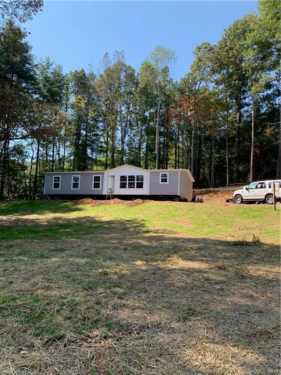 293 Big Willow Rd., Hendersonville, NC 28739