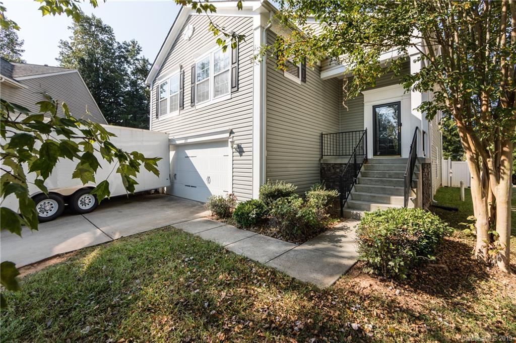 6035 Shortleaf Pine Ct., Charlotte, NC 28215