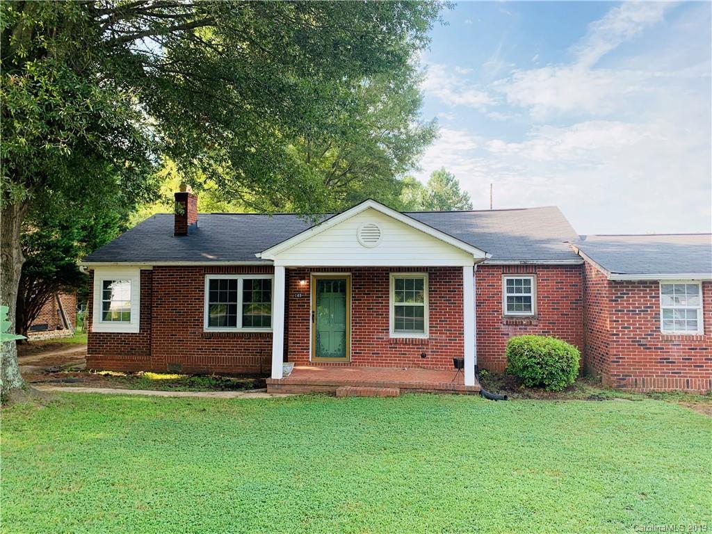 149 Parkertown Rd., Mooresville, NC 28115