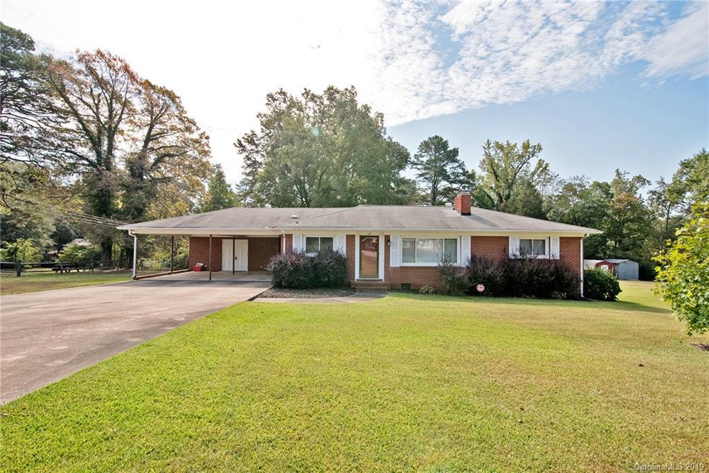 229 Coulwood Dr., Charlotte, NC 28214