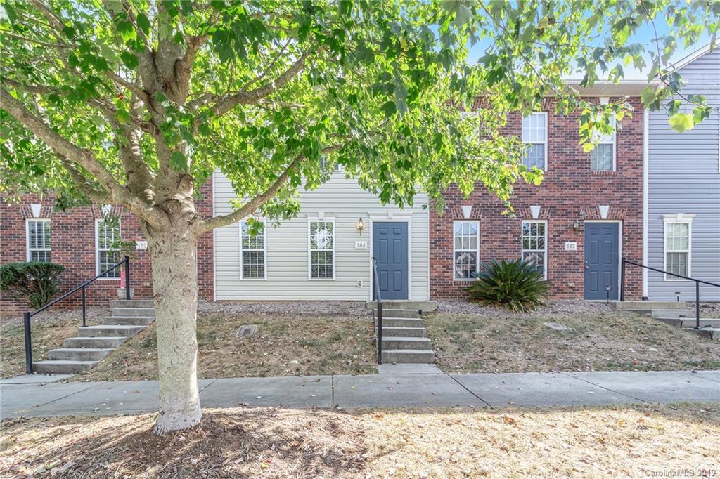 140 Locomotive Ln., Mooresville, NC 28115
