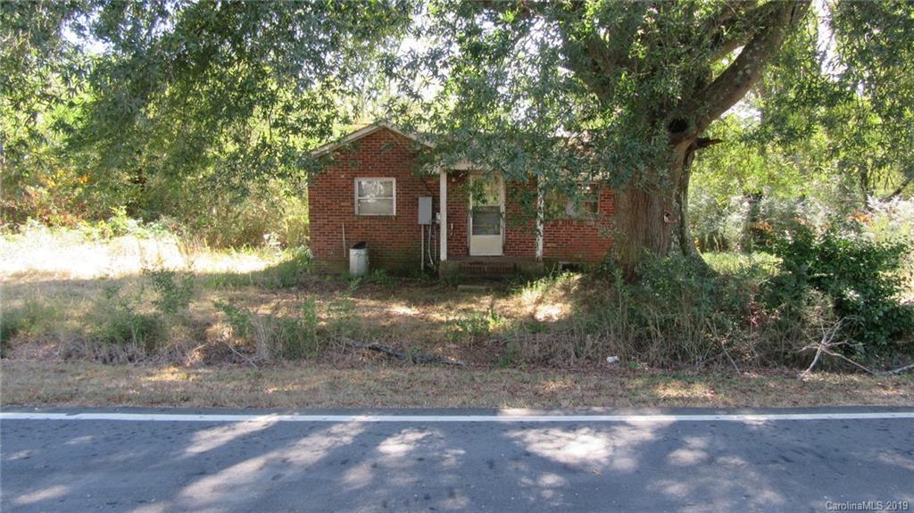 207 Parkertown Rd., Mooresville, NC 28115