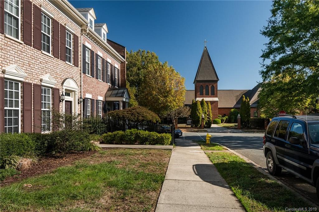 125 St Albans Ln., Davidson, NC 28036