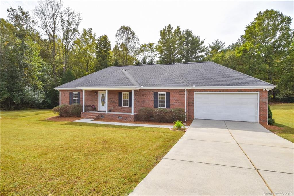 189 Wintergreen Cir., Statesville, NC 28677