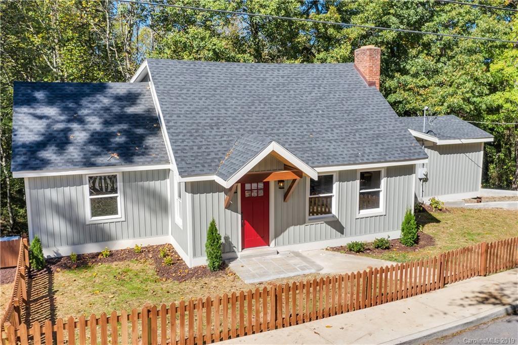 1013 East St., Waynesville, NC 28786