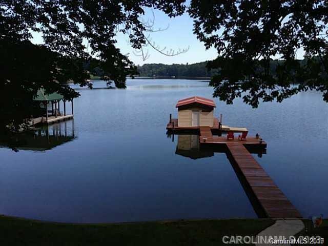 3943 Benton Dr., Sherrills Ford, NC 28673