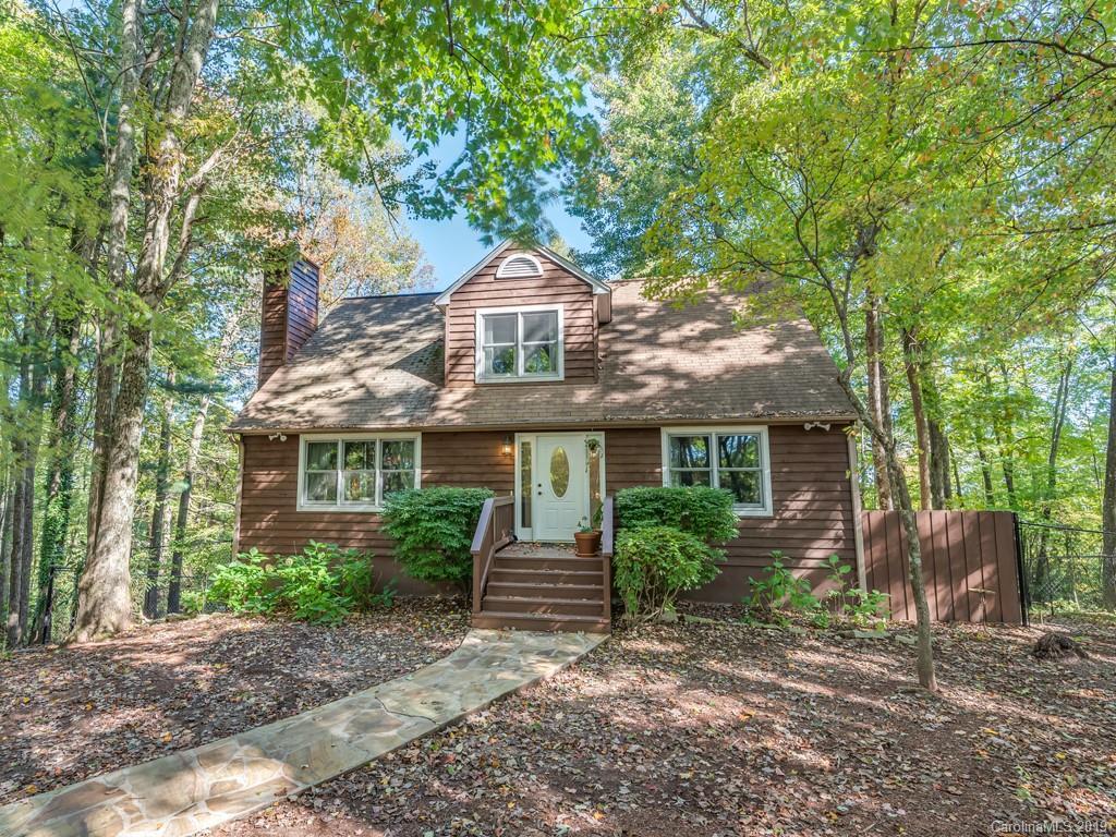 1356 Davis Mountain Rd., Hendersonville, NC 28739