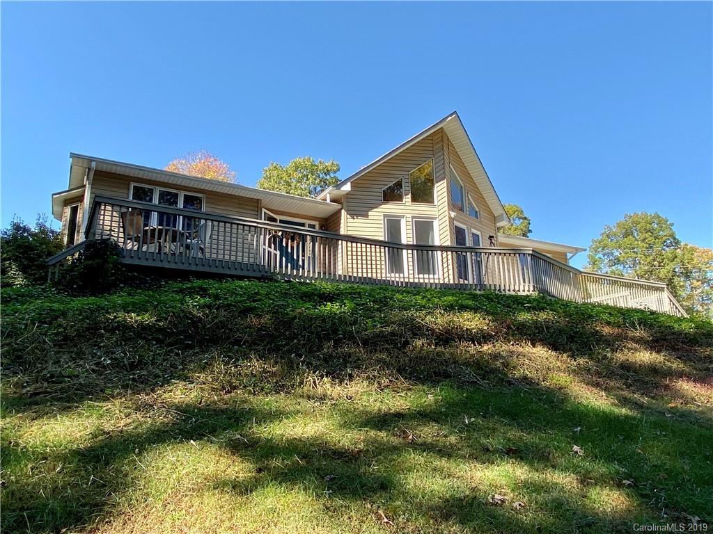 81 Golddigger Dr., Candler, NC 28715