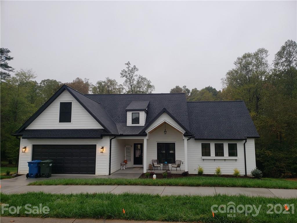 3733 9th Street Ct., Hickory, NC 28601