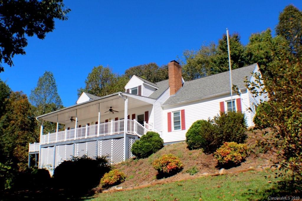 400 Canonero Dr., Fairview, NC 28730