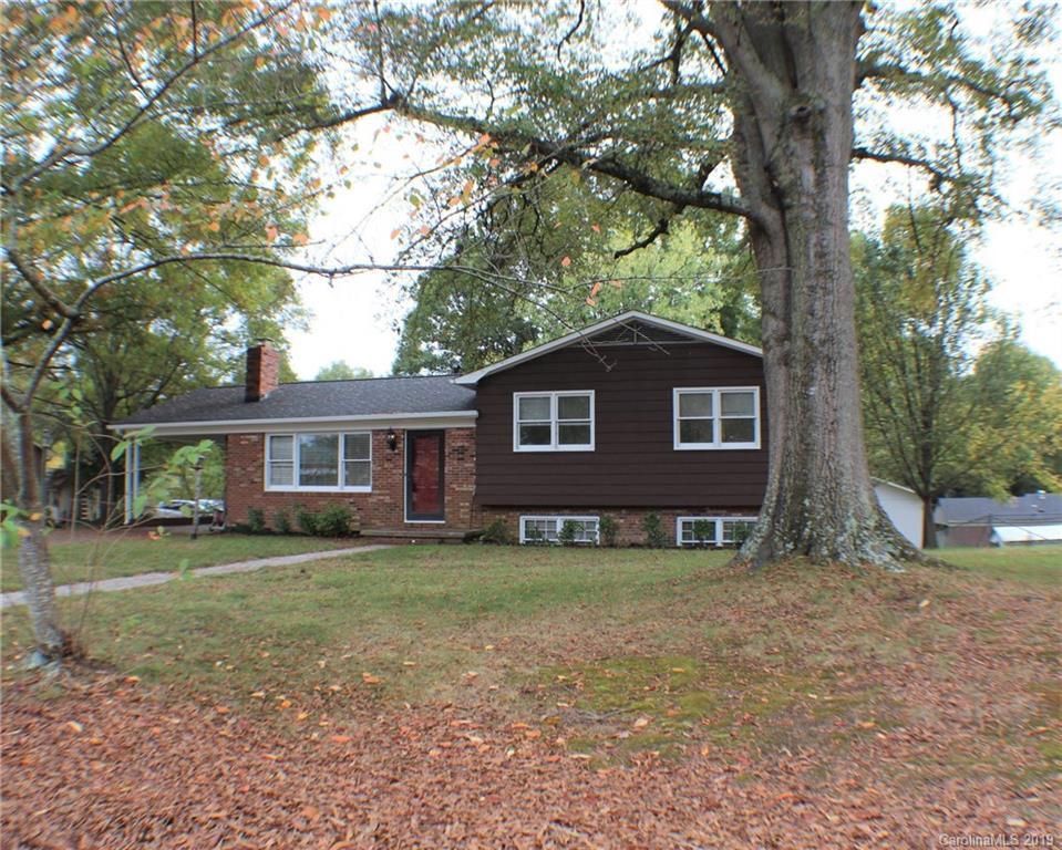 2210 Woodlawn St., Kannapolis, NC 28083