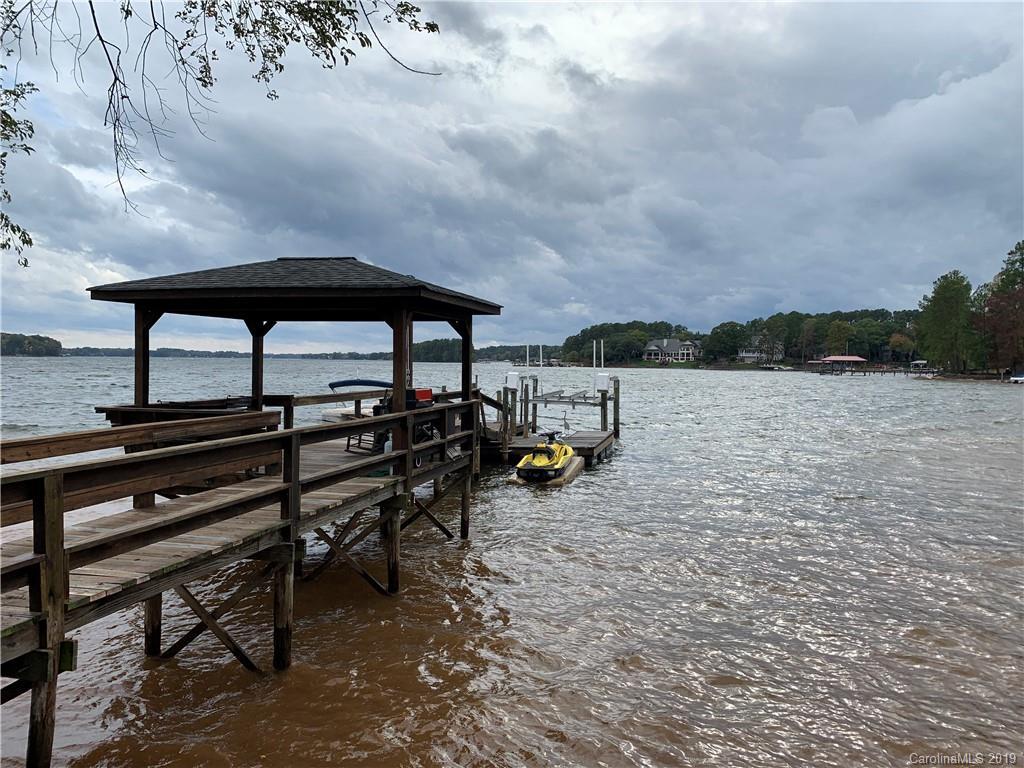 0000 Harbor Ln., Denver, NC 28037