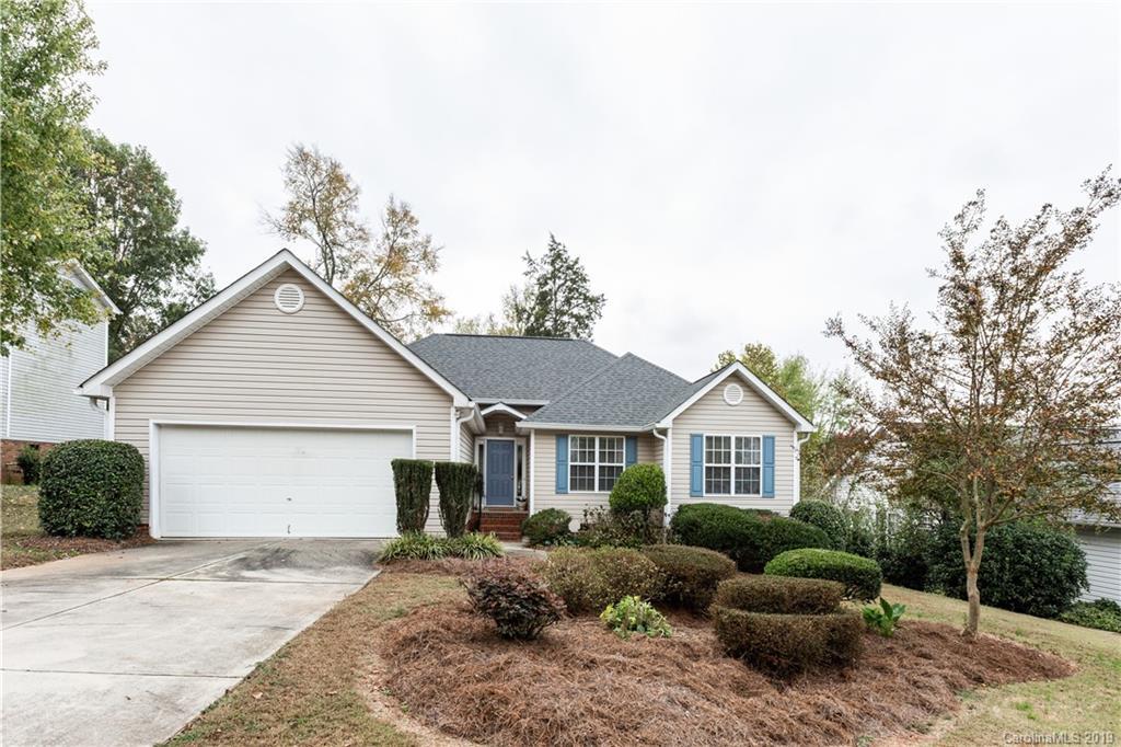 2036 Westminster Ln., Matthews, NC 28104