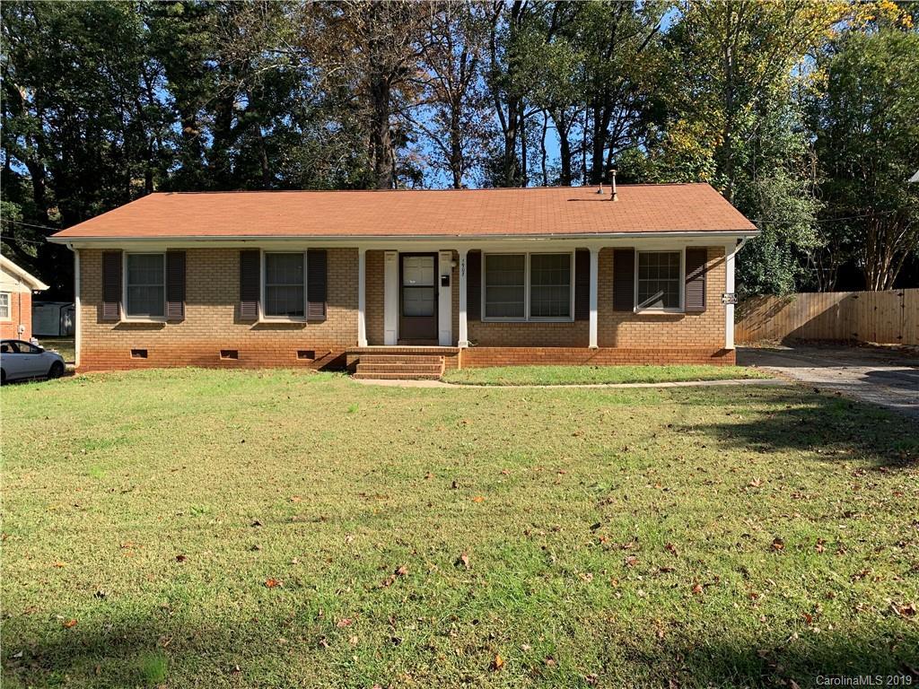1907 Weststone Dr., Charlotte, NC 28208