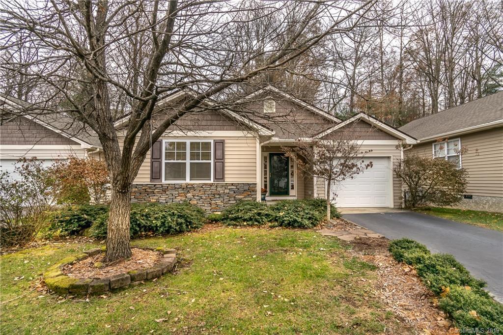 131 Clear Creekside Dr., Hendersonville, NC 28792