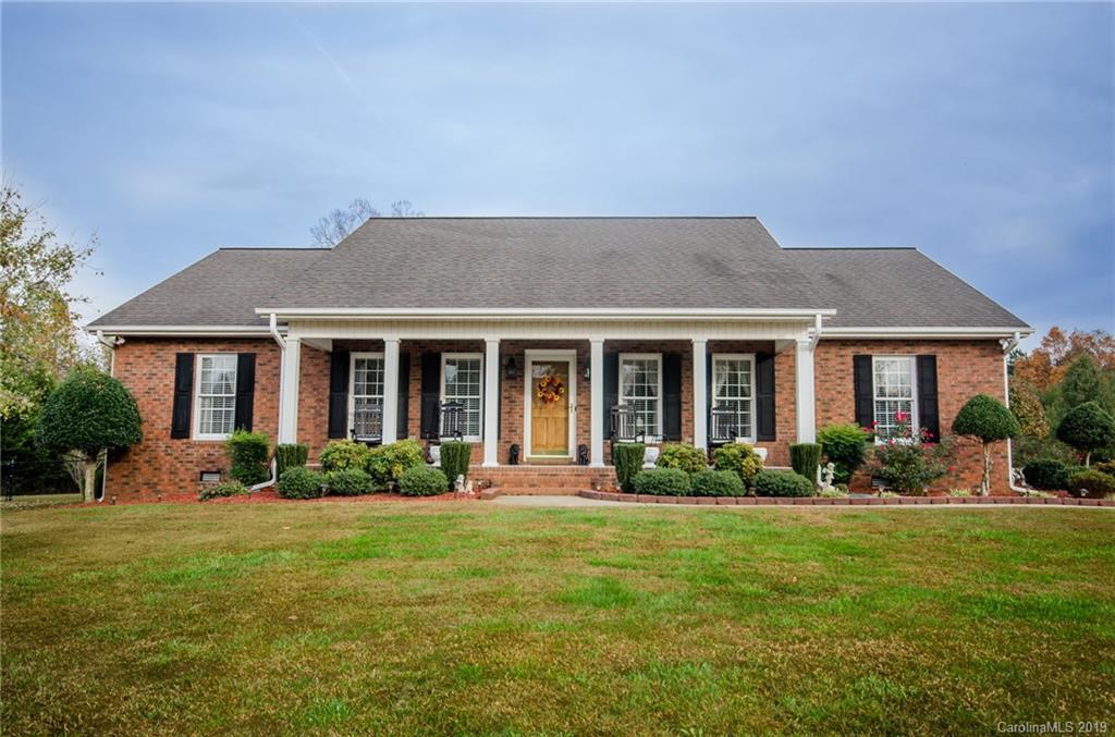 160 Barringer Dr., Statesville, NC 28625