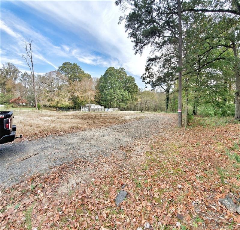 4216 Oakwood Rd., Charlotte, NC 28269