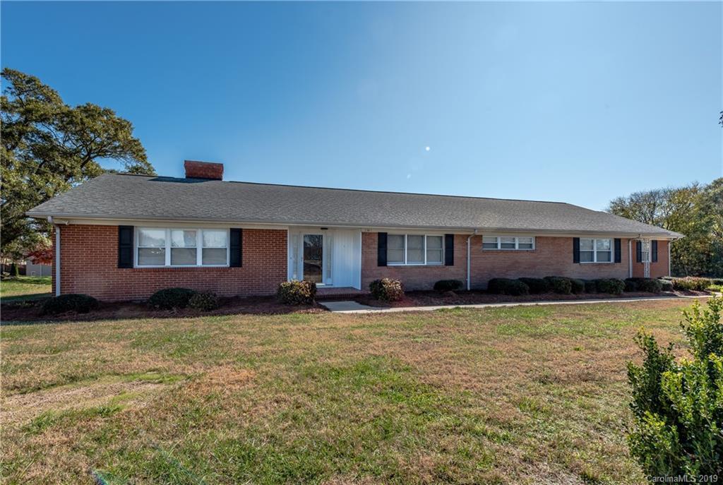 5345 Roberta Rd., Harrisburg, NC 28075