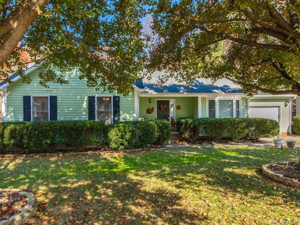 111 Firwood Ct., Asheville, NC 28804