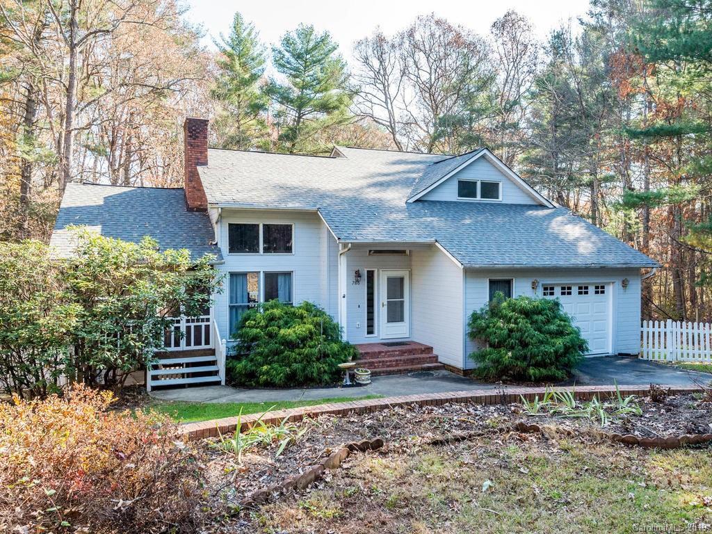 786 Aiken Rd., Asheville, NC 28804