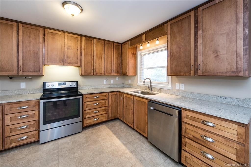 6492 Little Mountain Rd., Sherrills Ford, NC 28673