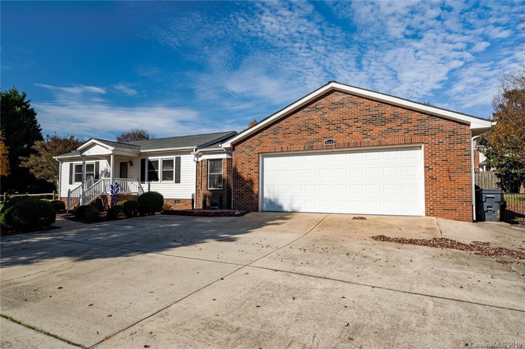 9632 Gilead Rd., Huntersville, NC 28078