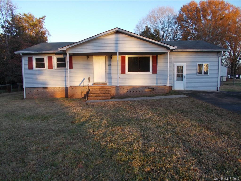 215 Lois Ln., Salisbury, NC 28147