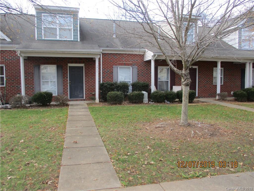 2731 Meadow Knoll Dr., Charlotte, NC 28269