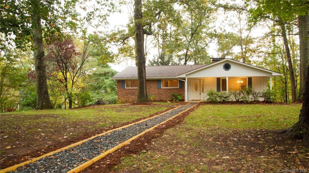 41 Captains Dr., Candler, NC 28715