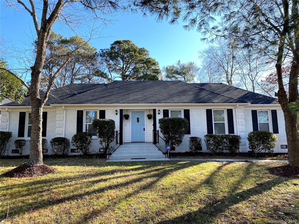 6237 Coach Hill Ln., Charlotte, NC 28212