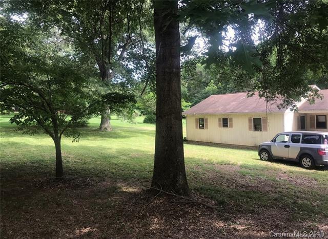 136 Scroggs Cemetery Rd., Statesville, NC 28677
